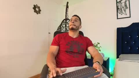 Snapshot of zanemaverick chatting on September 19, 12:09 pm zanemaverick online show from September 19, 12:09 pm