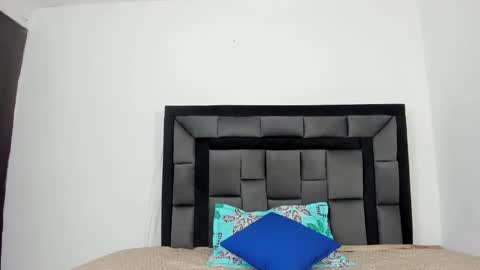 Zara Blaze  online show from December 4, 7:57 pm