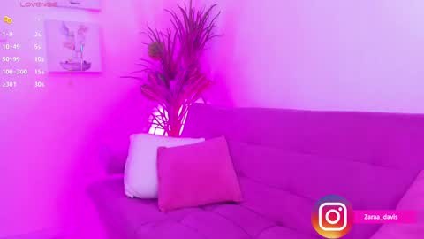 Snapshot of zaradaviss chatting on September 25, 10:50 pm Zara online show from September 25, 10:50 pm