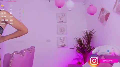 Snapshot of zaradaviss chatting on October 12, 10:00 pm Zara online show from October 12, 10:00 pm