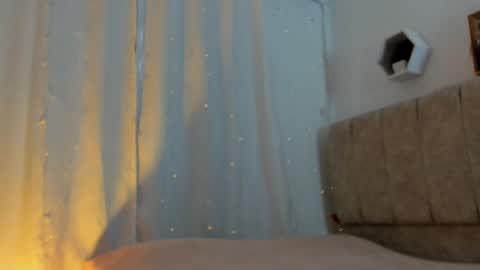 Snapshot of zaradulce chatting on February 27, 12:01 pm Zara . online show from February 27, 12:01 pm