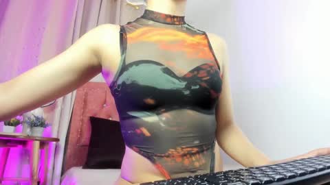 Snapshot of zaradulce chatting on September 29, 12:15 pm Zara . online show from September 29, 12:15 pm
