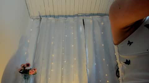 Snapshot of zaradulce chatting on March 10, 12:28 pm Zara . online show from March 10, 12:28 pm