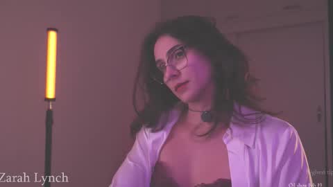 Miss Lynch   Next show  2911 online show from February 19, 11:48 pm