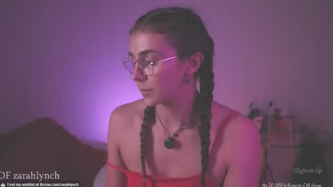 Snapshot of zarahlynch chatting on September 30, 1:05 am Miss Lynch Next show 2911 online show from September 30, 1:05 am