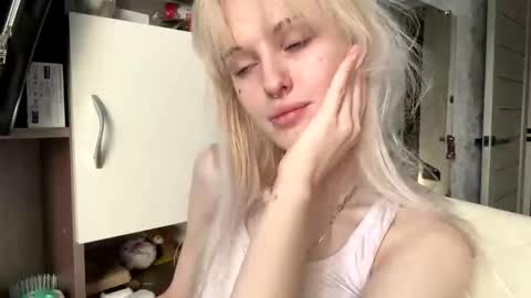 zaramontel online show from February 12, 6:06 am