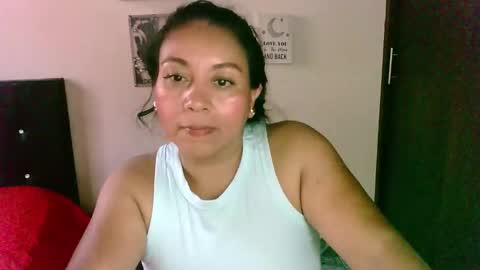 Snapshot of zaray_45bella chatting on October 7, 9:44 pm zaray online show from October 7, 9:44 pm