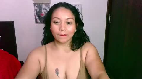 Snapshot of zaray_45bella chatting on October 1, 10:41 pm zaray online show from October 1, 10:41 pm
