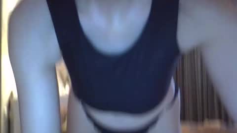 Snapshot of zarinaswift chatting on October 21, 4:06 am Zarina Swift online show from October 21, 4:06 am