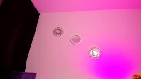 Snapshot of zaritha_li chatting on September 27, 10:24 am Zaritha Li online show from September 27, 10:24 am