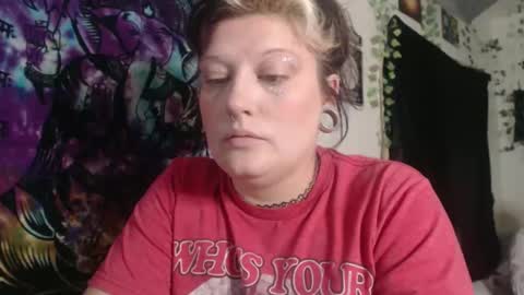 zawmbiemoonz online show from November 29, 6:10 am