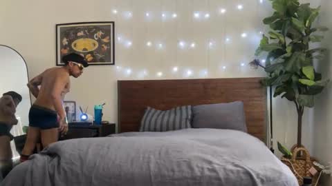 zayden online show from November 11, 8:33 pm