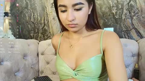 Snapshot of zayda_ chatting on March 4, 1:12 am Zayda online show from March 4, 1:12 am