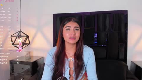Snapshot of zayda_ chatting on February 16, 6:10 pm Zayda online show from February 16, 6:10 pm
