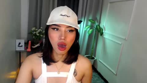 Snapshot of zelainalovetocum chatting on March 4, 2:32 pm zelainalovetocum online show from March 4, 2:32 pm