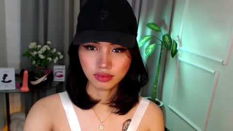 Snapshot of zelainalovetocum chatting on March 4, 8:38 pm zelainalovetocum online show from March 4, 8:38 pm