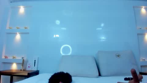 Zenda Evans online show from December 1, 4:10 am