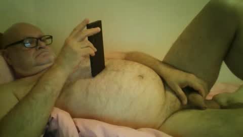 Snapshot of zentaurus59 chatting on October 12, 5:04 pm zentaurus59 online show from October 12, 5:04 pm