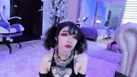    online show from February 25, 5:30 pm