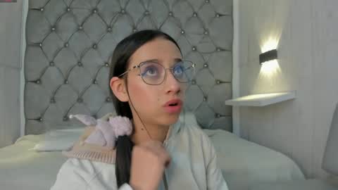 Snapshot of zephyra_angels1 chatting on February 2, 6:20 pm ZEPHYRA ANGELS online show from February 2, 6:20 pm