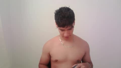 zeus_183 online show from October 5, 2:46 pm