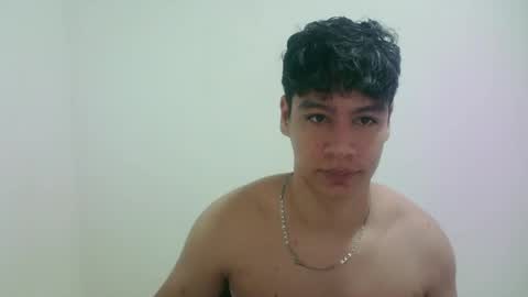 zeus_183 online show from February 23, 7:10 am