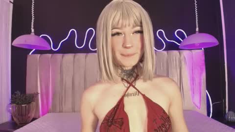 zhally_dee online show from March 4, 7:44 pm