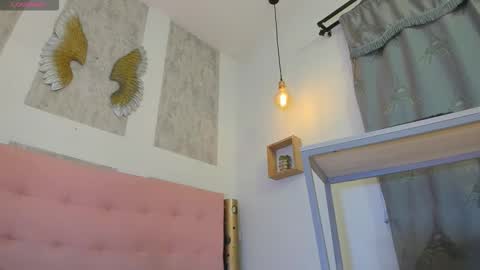 Snapshot of zhamira_21 chatting on October 19, 12:26 am ZHAMIRA ANDRES online show from October 19, 12:26 am