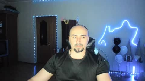 Ziesh online show from May 1, 9:53 pm