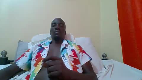 Snapshot of zlatann2012 chatting on October 9, 11:48 am Zlatann2012 online show from October 9, 11:48 am