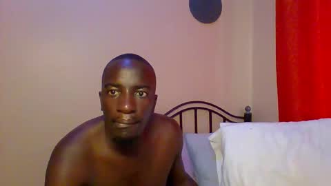 Snapshot of zlatann2012 chatting on February 25, 3:20 pm Zlatann2012 online show from February 25, 3:20 pm