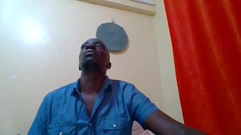 Snapshot of zlatann2012 chatting on October 12, 9:38 pm Zlatann2012 online show from October 12, 9:38 pm