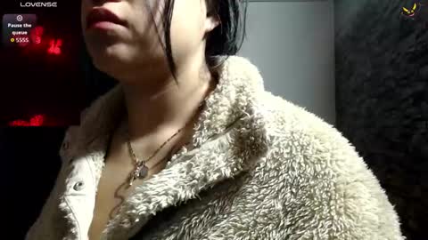 Zoe Bronw online show from February 4, 10:30 am