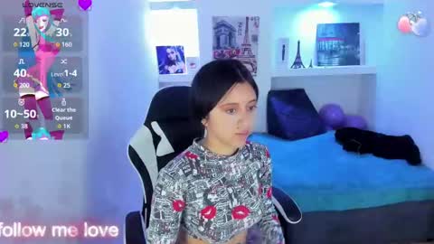 Snapshot of zoe_connor19 chatting on October 9, 8:47 pm Z O E online show from October 9, 8:47 pm