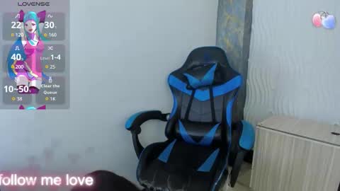 Snapshot of zoe_connor19 chatting on September 19, 9:51 pm Z O E online show from September 19, 9:51 pm