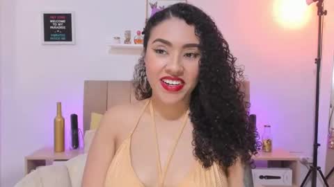 Zoe Gruber online show from November 11, 8:00 pm