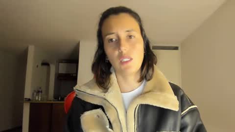 ZOE online show from February 15, 1:10 am