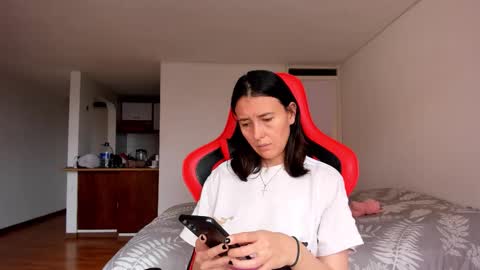 ZOE online show from September 8, 8:41 pm