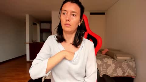 ZOE online show from September 19, 10:02 pm