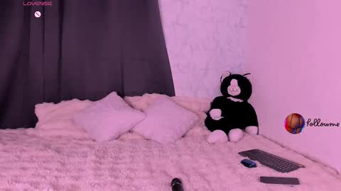 Snapshot of zoe_katz_ chatting on September 11, 2:07 pm Zoe online show from September 11, 2:07 pm