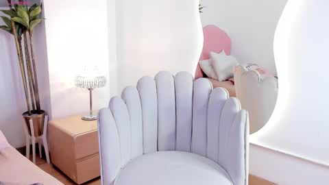 Snapshot of zoe_lee___ chatting on September 19, 11:25 am zoe lee online show from September 19, 11:25 am