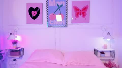 Zoe Lynch online show from April 1, 11:44 am