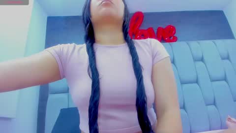 Snapshot of zoe_messy chatting on October 20, 12:21 pm Zoe online show from October 20, 12:21 pm