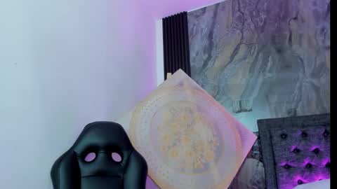 zoe_rosse00 online show from March 3, 2:35 pm