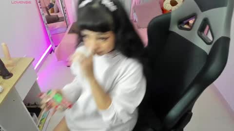 Snapshot of zoe_sullivan_ chatting on January 22, 9:24 am zoe_sullivan_ online show from January 22, 9:24 am