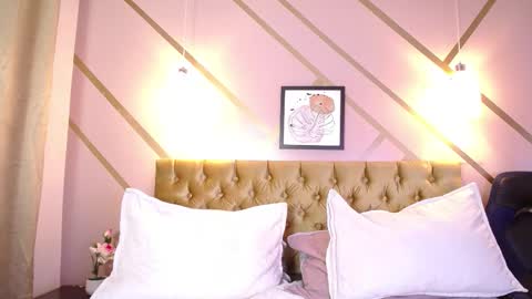 zoe Summerss online show from January 7, 5:29 pm