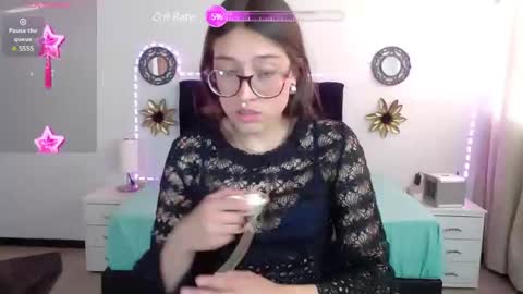 zoe_sweet050 online show from January 30, 10:19 pm