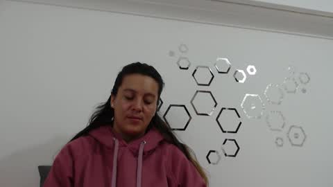 Carolina online show from November 26, 8:38 pm