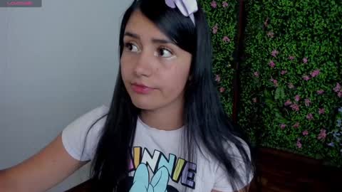 Snapshot of zoe_wattson chatting on February 2, 2:59 am Zoe online show from February 2, 2:59 am