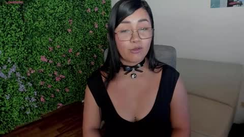 Snapshot of zoe_wattson chatting on September 22, 3:32 am Zoe online show from September 22, 3:32 am